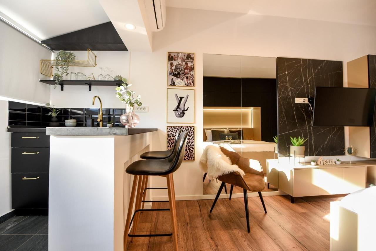 Calea Victoriei Modern Studio - Escape In The City Center Bucharest Luaran gambar