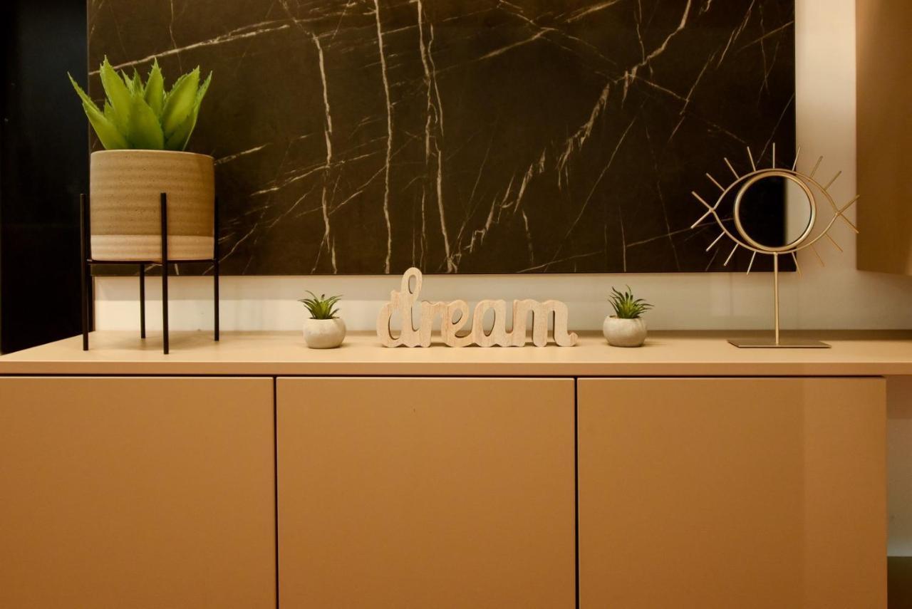 Calea Victoriei Modern Studio - Escape In The City Center Bucharest Luaran gambar