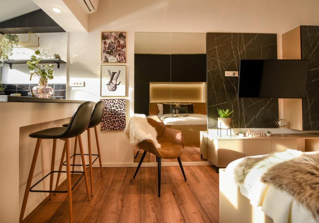 Calea Victoriei Modern Studio - Escape In The City Center Bucharest Luaran gambar